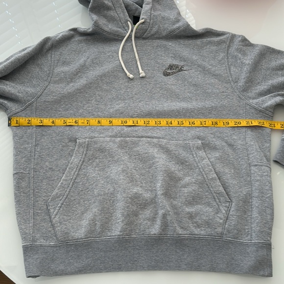 Nike! Grey hoodie, medium weight hoodie. Size S (Men’s) - Picture 11 of 16